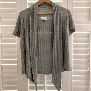 EUC Size M Soma Short Sleeved Cardigan